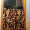 What Is a Cafe Curtain?